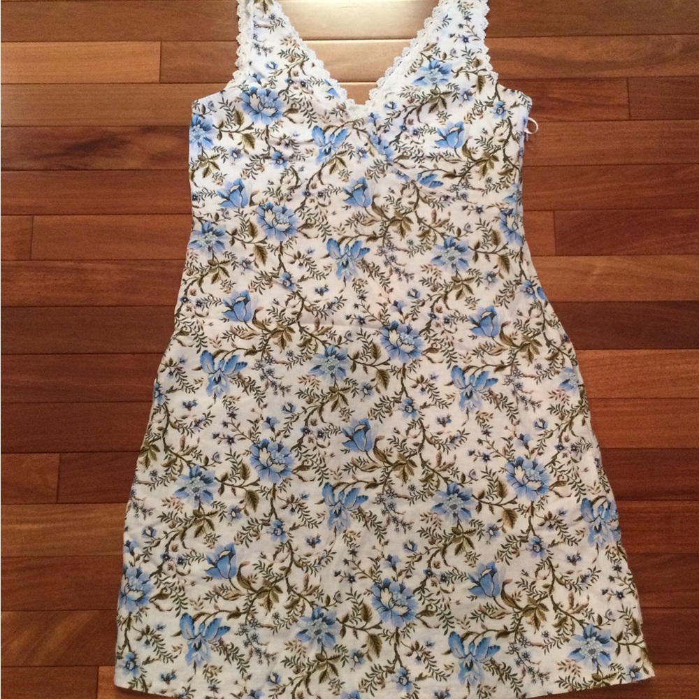 PRICE DROP! NWT Laura Ashley Linen Summer Dress w Pockets